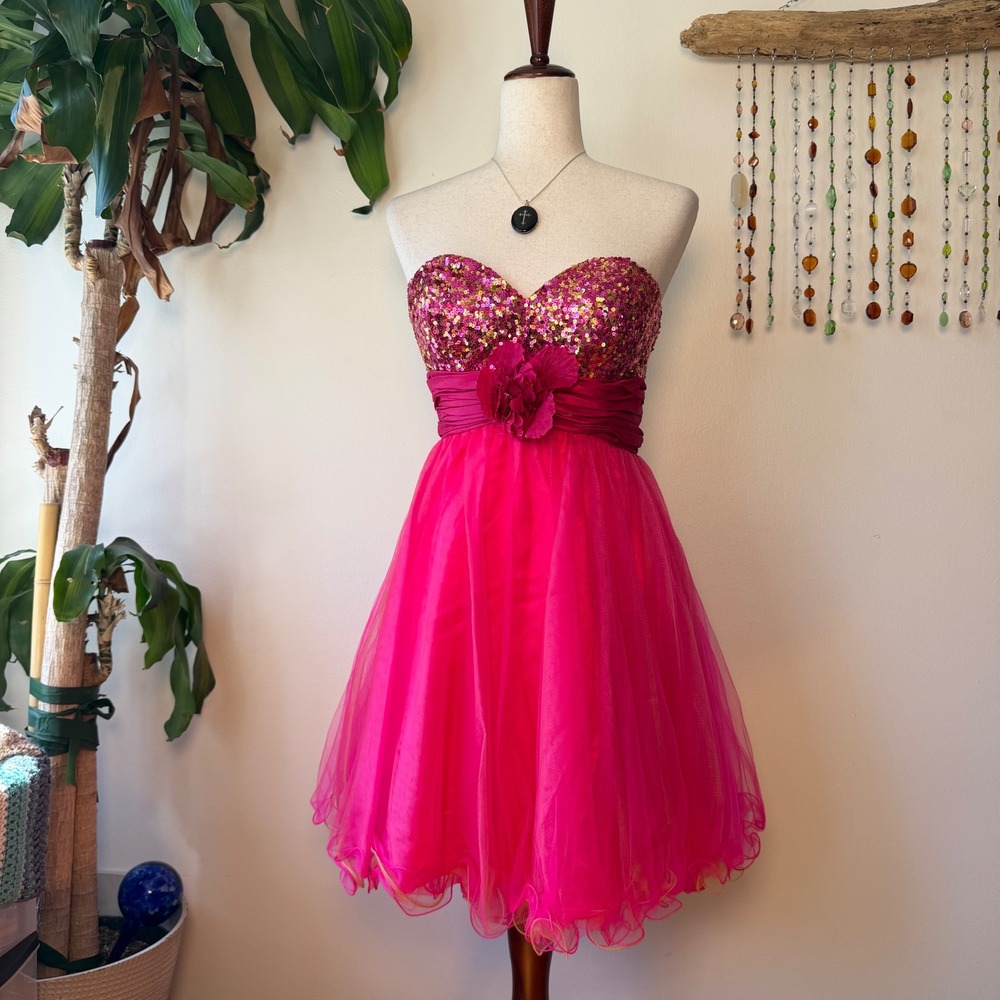 Nina Canacci Hot Pink Sequin Tulle Homecoming Dress Y2K Whimsy McBling Formal M